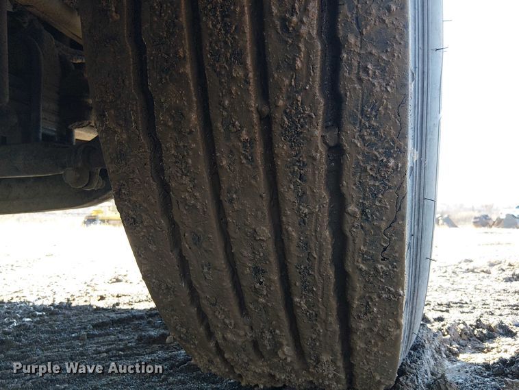 image for item FK0762 2018 KENWORTH T440 fuel / lube truck