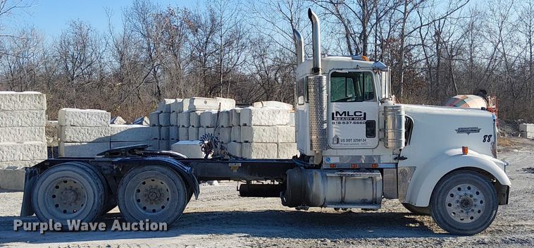 image for item FK0770 1999 Kenworth W900B semi truck