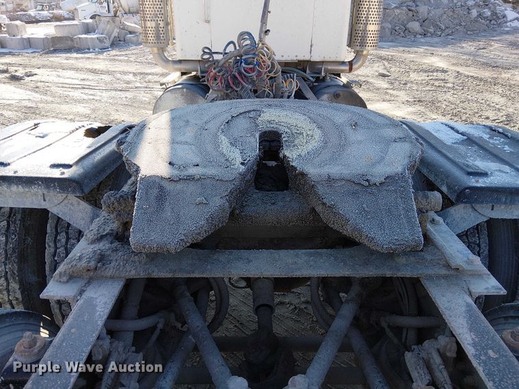 image for item FK0770 1999 Kenworth W900B semi truck