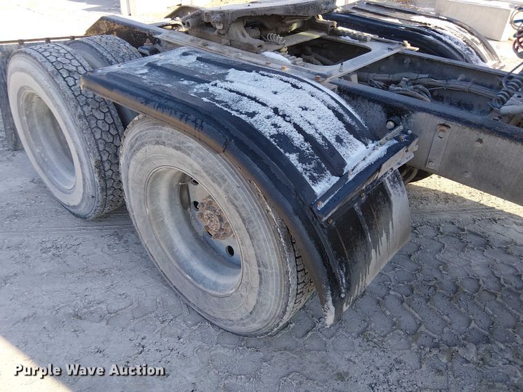 image for item FK0770 1999 Kenworth W900B semi truck