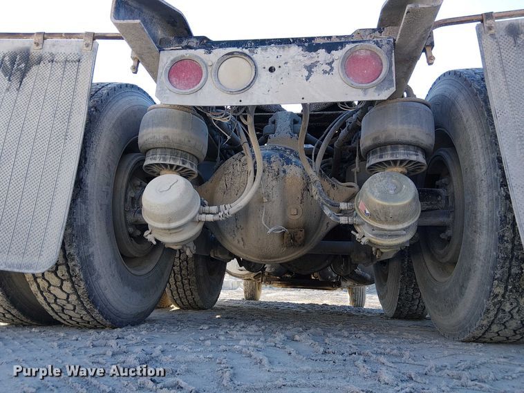 image for item FK0770 1999 Kenworth W900B semi truck