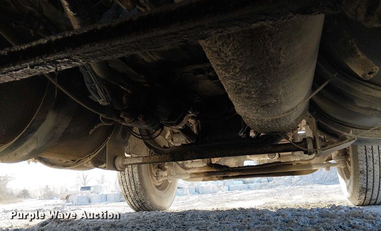 image for item FK0770 1999 Kenworth W900B semi truck