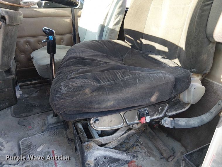 image for item FK0770 1999 Kenworth W900B semi truck