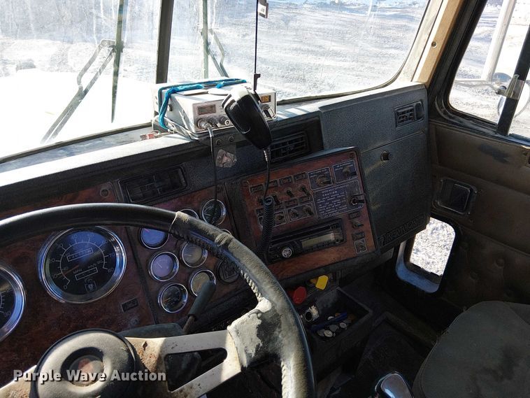 image for item FK0770 1999 Kenworth W900B semi truck