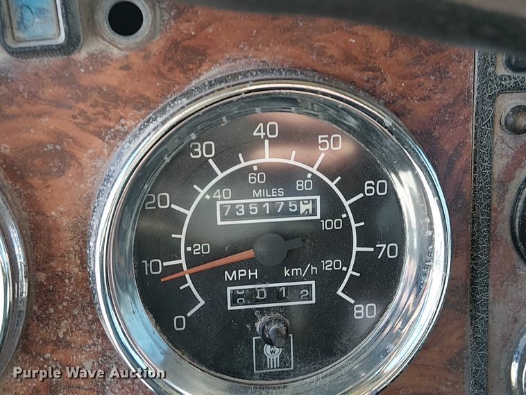 image for item FK0770 1999 Kenworth W900B semi truck