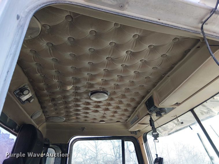 image for item FK0770 1999 Kenworth W900B semi truck