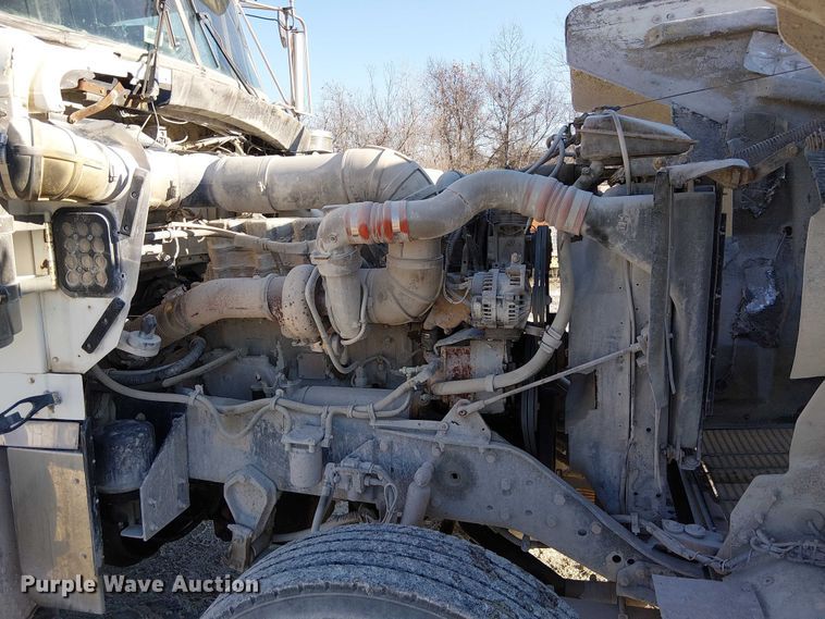 image for item FK0770 1999 Kenworth W900B semi truck