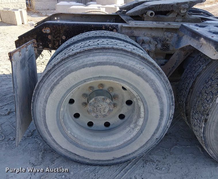 image for item FK0770 1999 Kenworth W900B semi truck