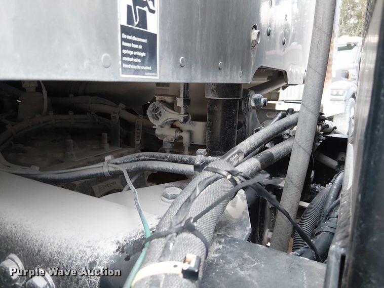 image for item FK0777 2019 Kenworth T880 semi truck