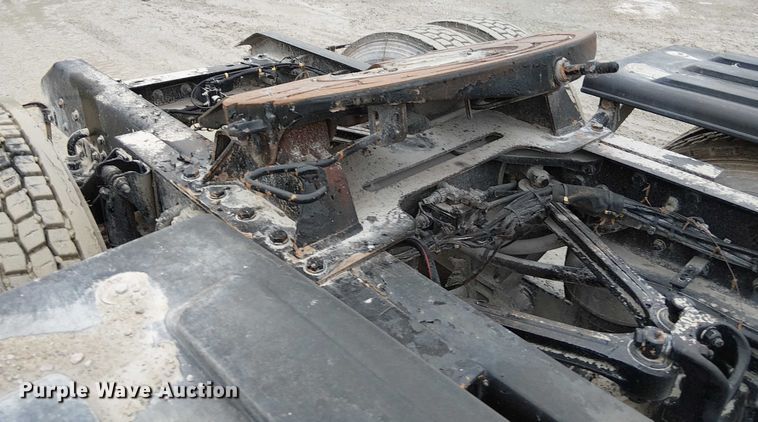 image for item FK0777 2019 Kenworth T880 semi truck