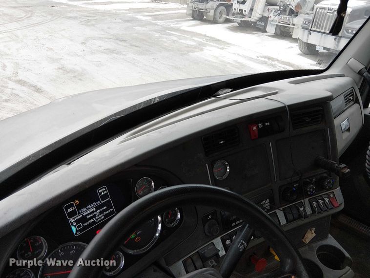 image for item FK0777 2019 Kenworth T880 semi truck