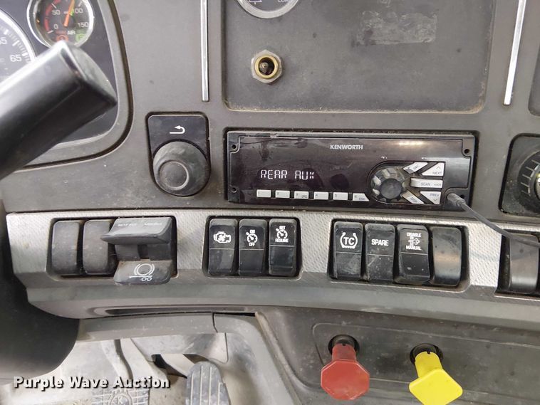 image for item FK0777 2019 Kenworth T880 semi truck