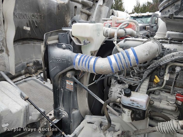 image for item FK0777 2019 Kenworth T880 semi truck