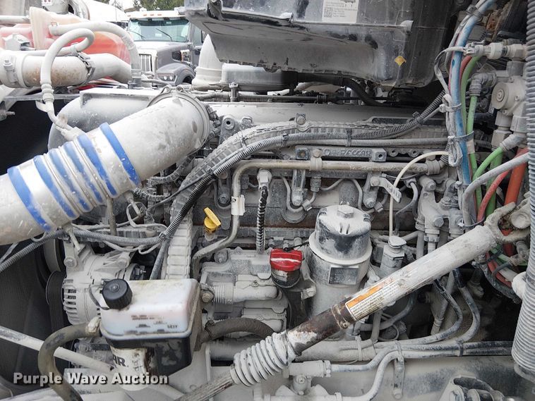 image for item FK0777 2019 Kenworth T880 semi truck