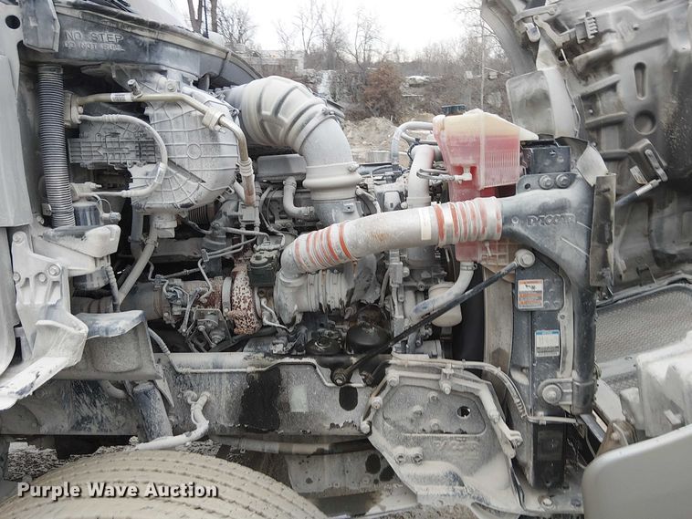 image for item FK0777 2019 Kenworth T880 semi truck