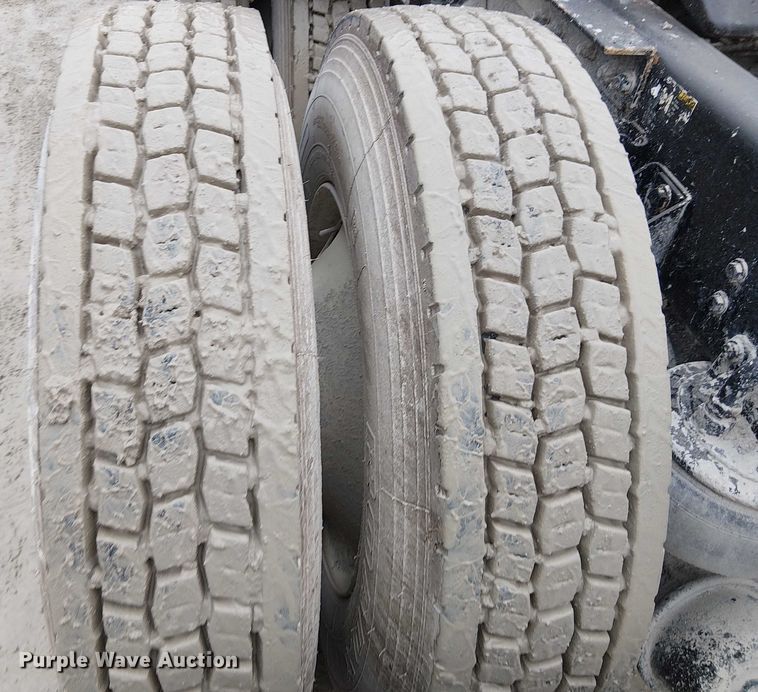 image for item FK0777 2019 Kenworth T880 semi truck