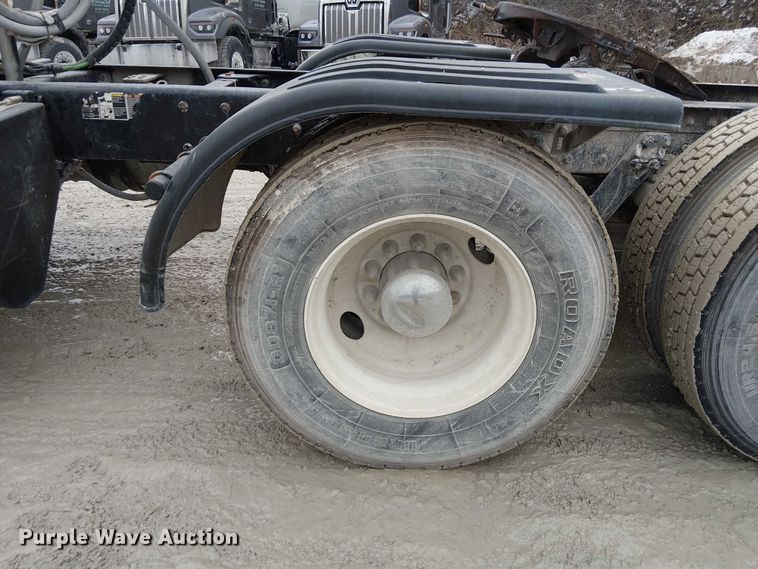 image for item FK0777 2019 Kenworth T880 semi truck