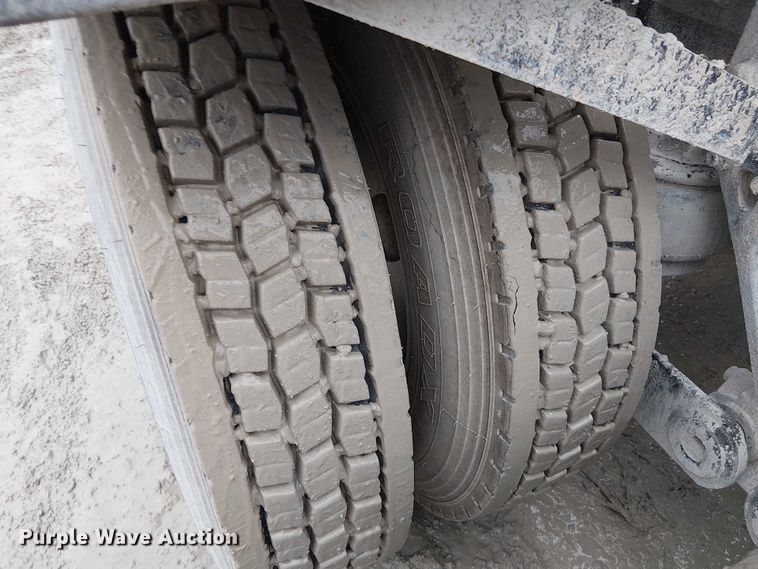 image for item FK0777 2019 Kenworth T880 semi truck