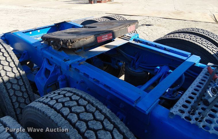 image for item FK0811 1985 International 9670 semi truck