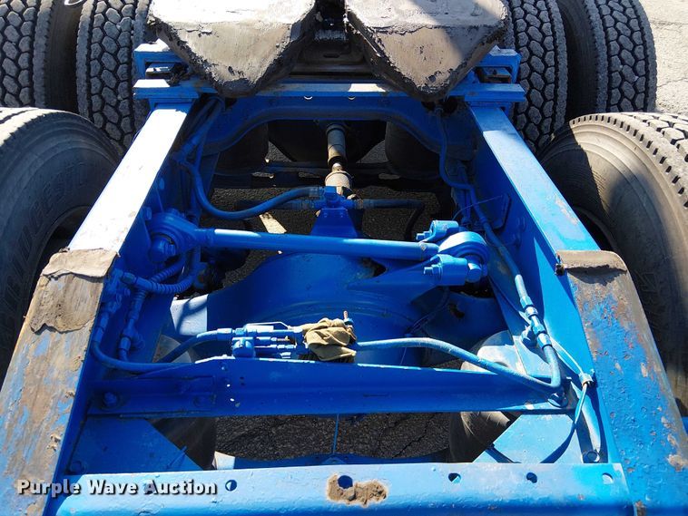 image for item FK0811 1985 International 9670 semi truck