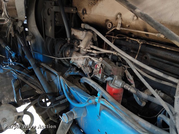 image for item FK0811 1985 International 9670 semi truck