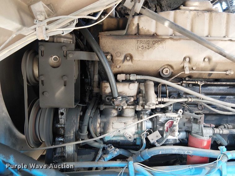 image for item FK0811 1985 International 9670 semi truck