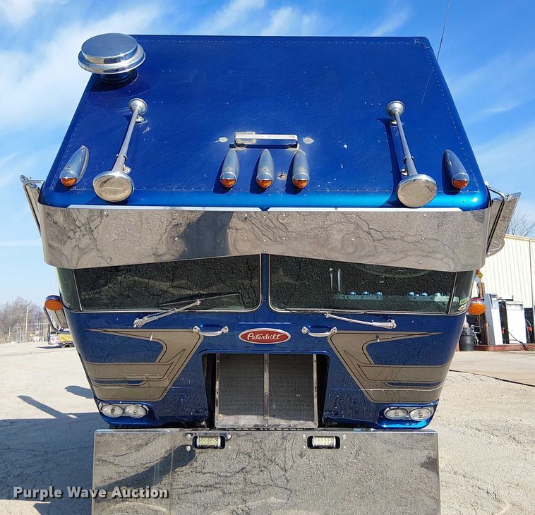 image for item FK0814 1978 Peterbilt 352-M semi truck