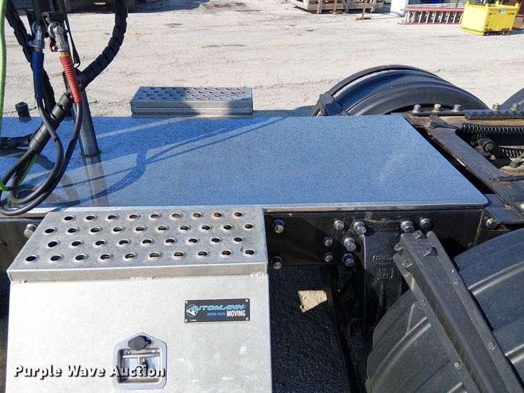 image for item FK0814 1978 Peterbilt 352-M semi truck