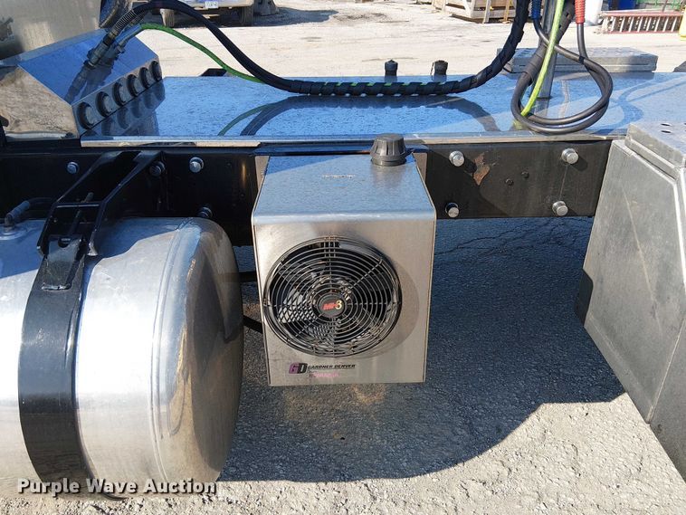 image for item FK0814 1978 Peterbilt 352-M semi truck