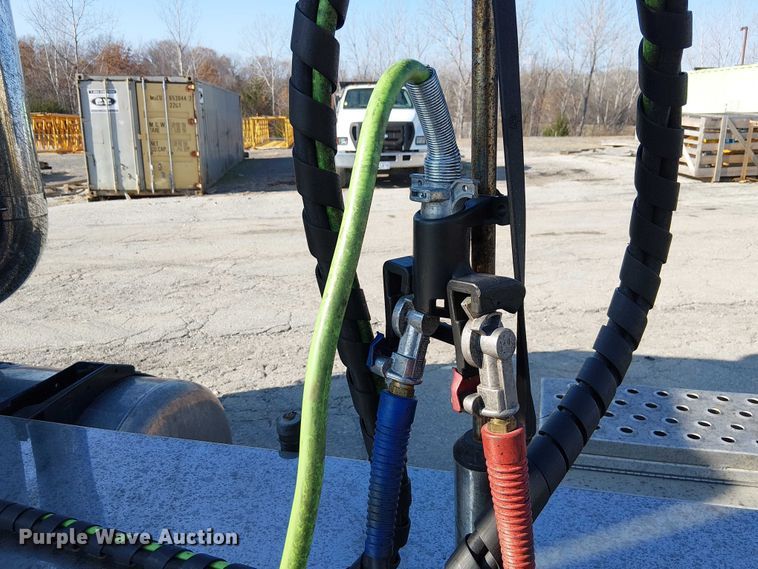 image for item FK0814 1978 Peterbilt 352-M semi truck