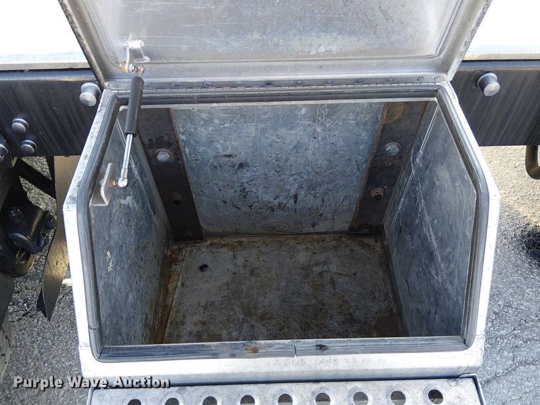 image for item FK0814 1978 Peterbilt 352-M semi truck