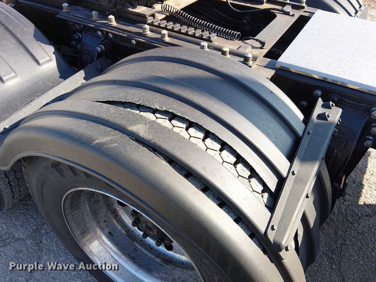 image for item FK0814 1978 Peterbilt 352-M semi truck