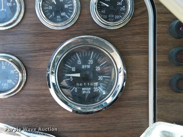 image for item FK0814 1978 Peterbilt 352-M semi truck