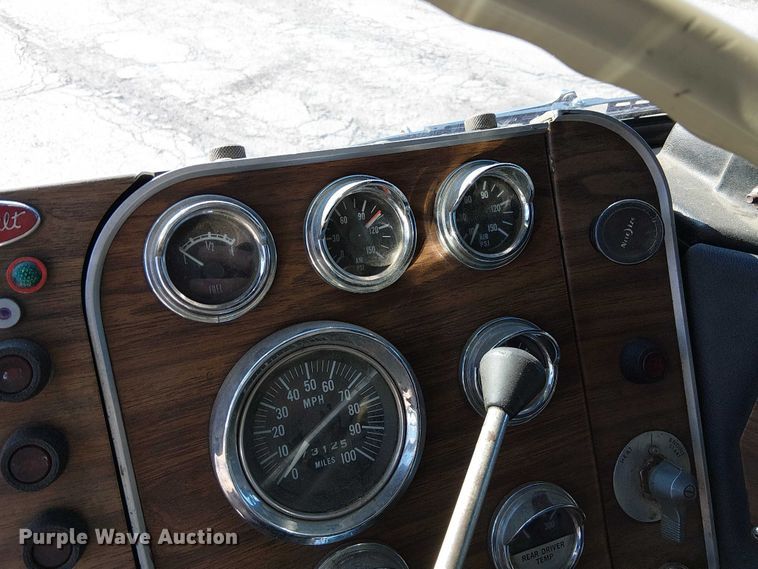 image for item FK0814 1978 Peterbilt 352-M semi truck