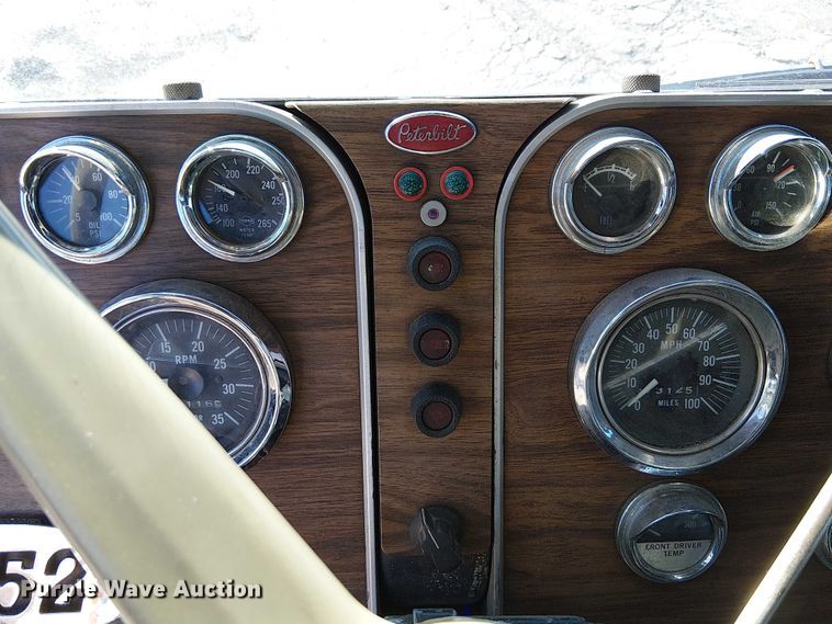image for item FK0814 1978 Peterbilt 352-M semi truck