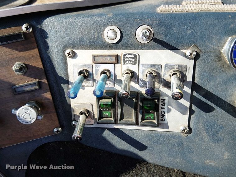 image for item FK0814 1978 Peterbilt 352-M semi truck