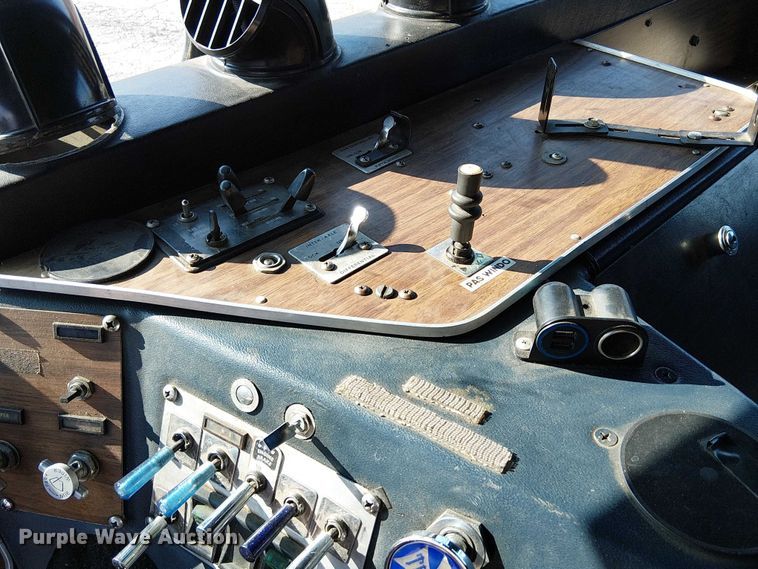 image for item FK0814 1978 Peterbilt 352-M semi truck