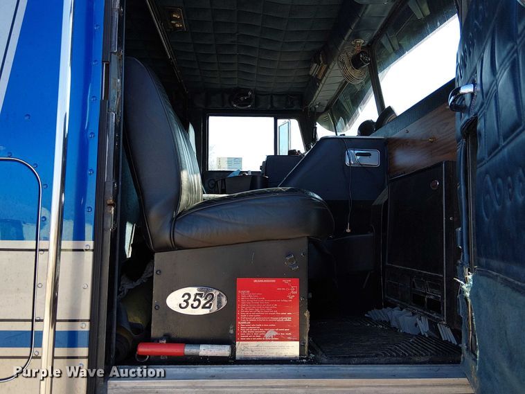 image for item FK0814 1978 Peterbilt 352-M semi truck