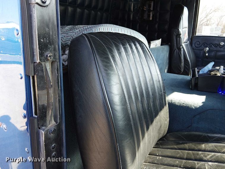 image for item FK0814 1978 Peterbilt 352-M semi truck