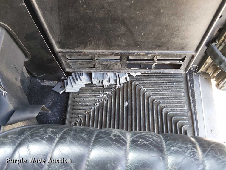 image for item FK0814 1978 Peterbilt 352-M semi truck