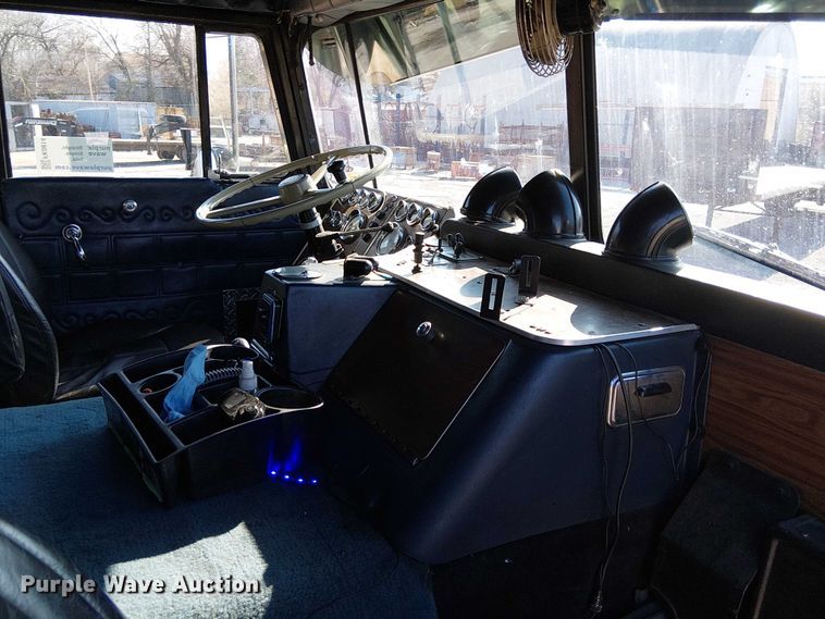 image for item FK0814 1978 Peterbilt 352-M semi truck