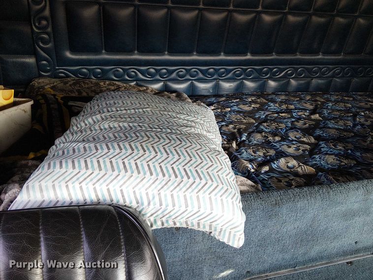 image for item FK0814 1978 Peterbilt 352-M semi truck