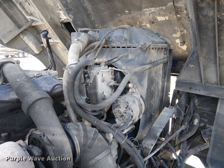 image for item FK0814 1978 Peterbilt 352-M semi truck