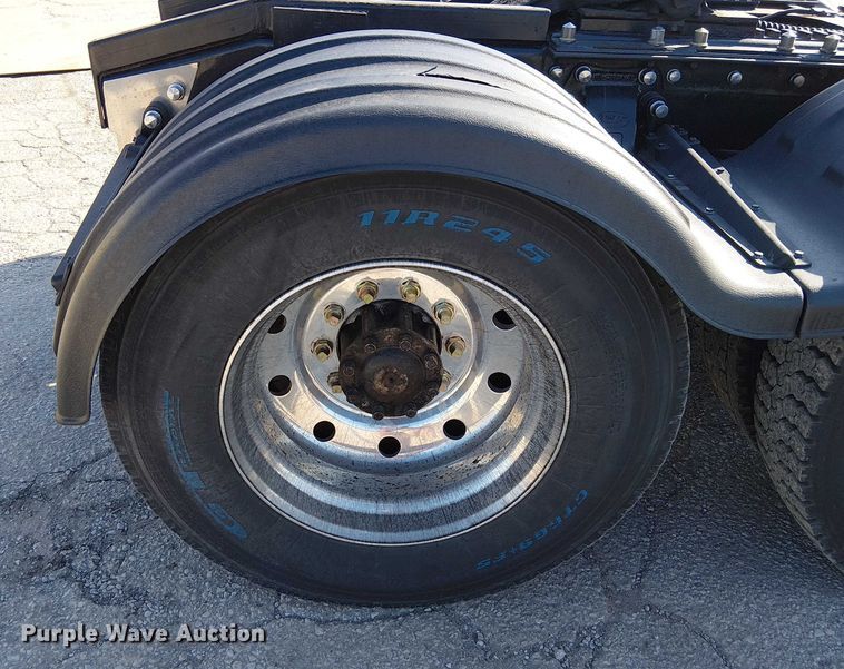 image for item FK0814 1978 Peterbilt 352-M semi truck