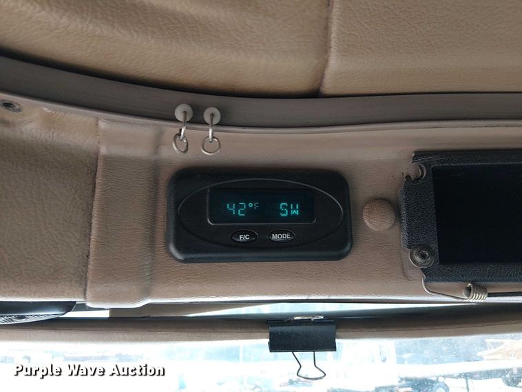 image for item FK0825 2007 International 9400ix semi truck