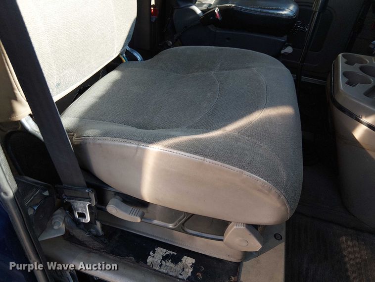 image for item FK0825 2007 International 9400ix semi truck