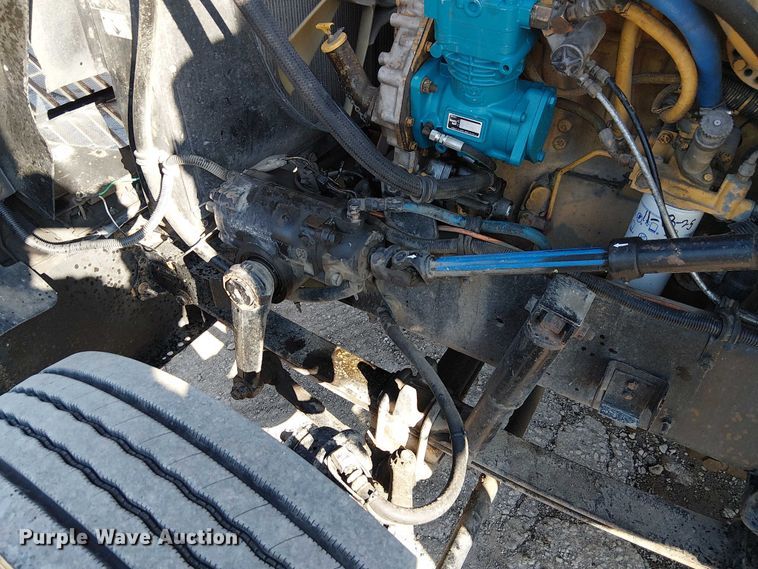 image for item FK0825 2007 International 9400ix semi truck