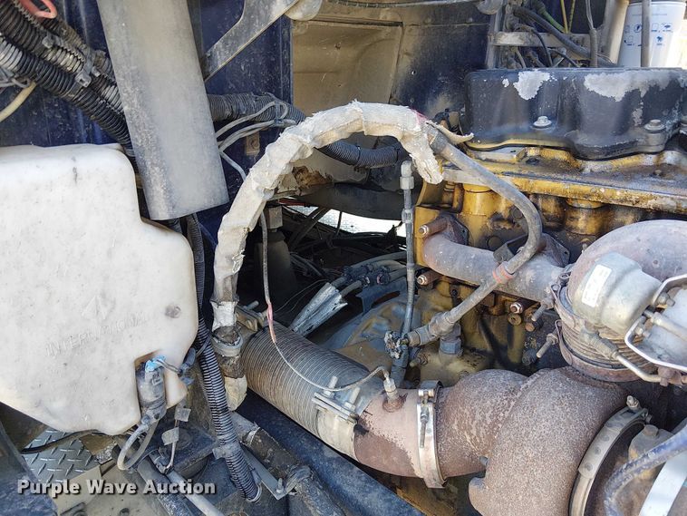 image for item FK0825 2007 International 9400ix semi truck