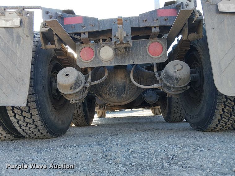 image for item FK0827 1994 Kenworth T800 semi truck