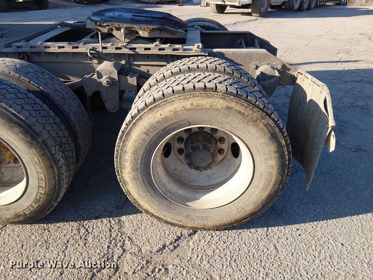 image for item FK0827 1994 Kenworth T800 semi truck